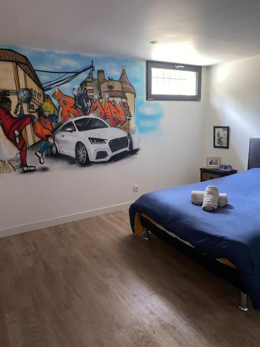 Loft Proche Centre Ville Hotes Habitant A L Etage ลาวาล ภายนอก รูปภาพ